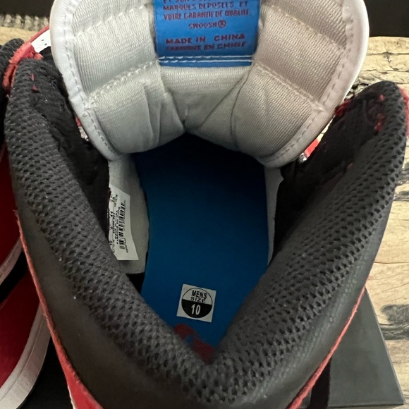 Size 10 - Jordan 1 Retro High OG Origin Story, Spider-Man 2018 Original Spiders - Picture 6 of 7